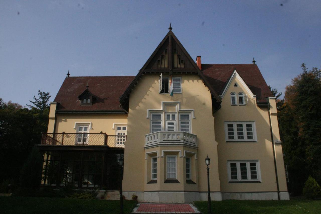 Festetich Kastelyszallo Es Zsuzsanna Hotel Szeleste Exteriér fotografie
