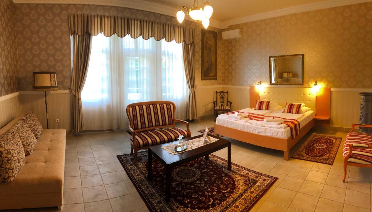 Festetich Kastelyszallo Es Zsuzsanna Hotel Szeleste Exteriér fotografie