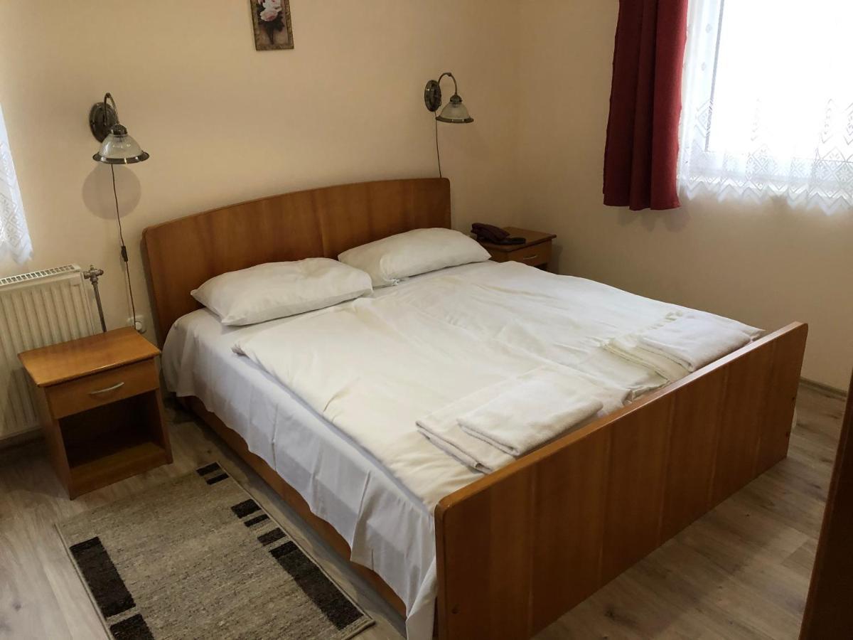 Festetich Kastelyszallo Es Zsuzsanna Hotel Szeleste Exteriér fotografie