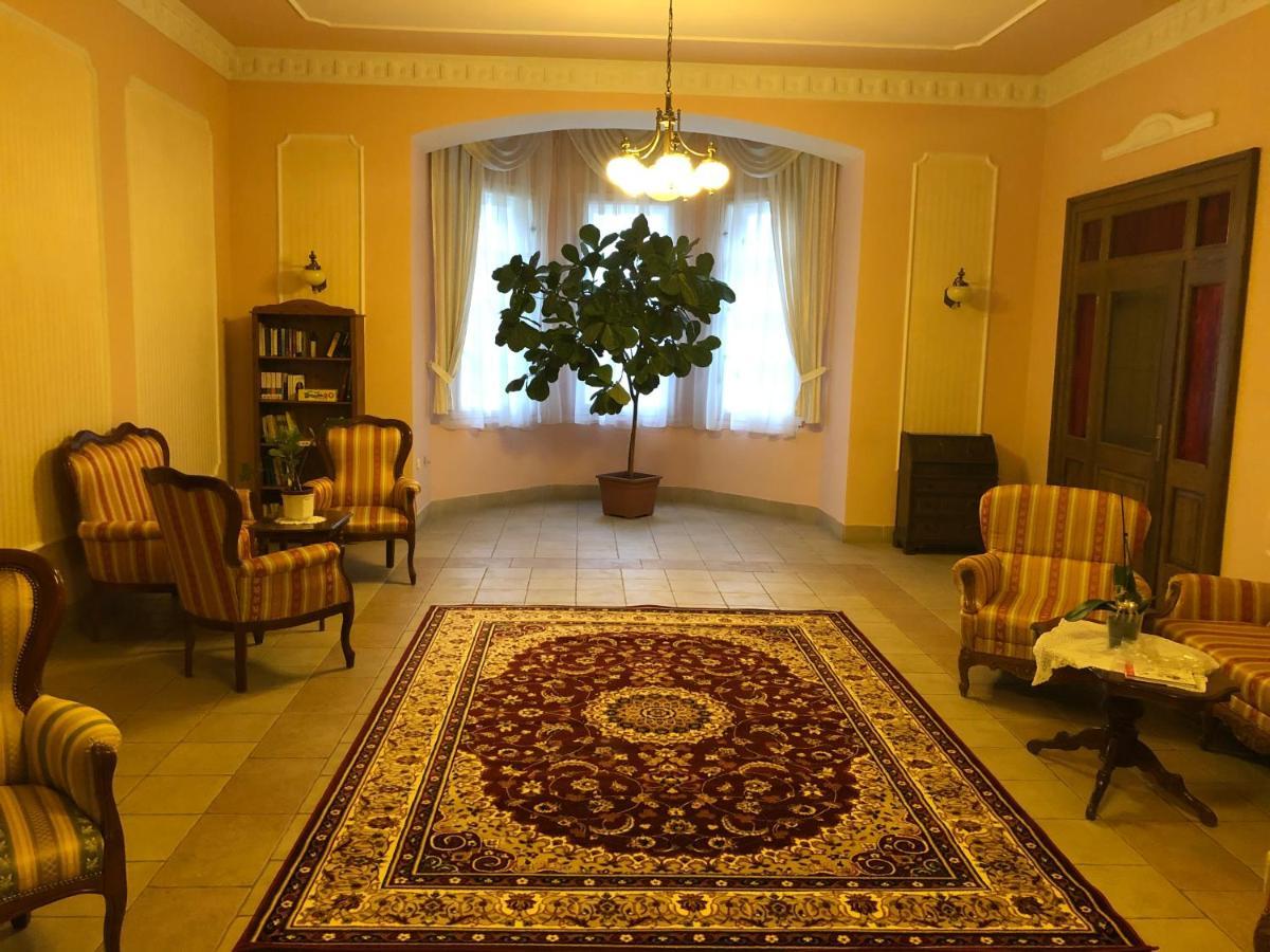Festetich Kastelyszallo Es Zsuzsanna Hotel Szeleste Exteriér fotografie