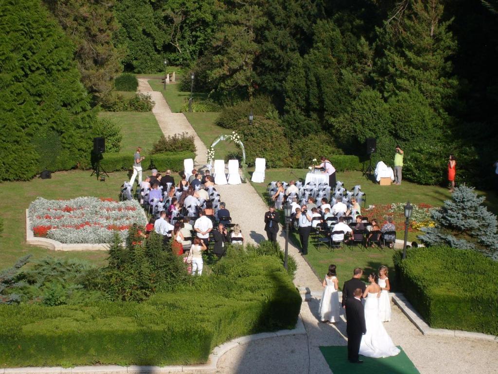 Festetich Kastelyszallo Es Zsuzsanna Hotel Szeleste Exteriér fotografie